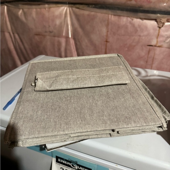 Hanging Storage - Picture 2 of 4